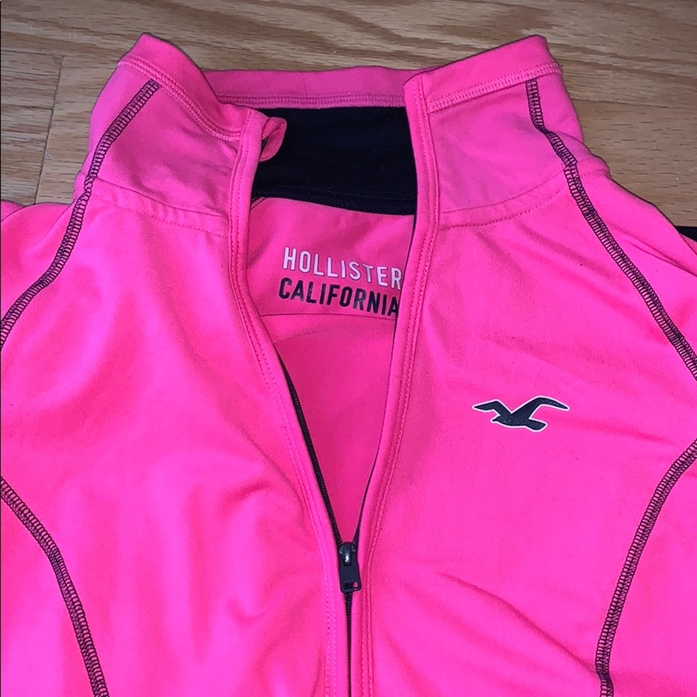Hollister running suit